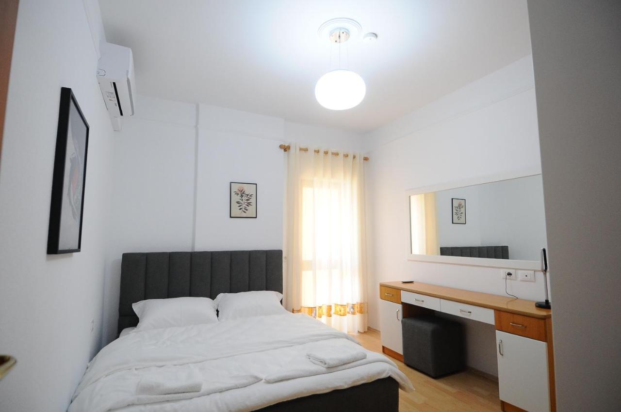 Center Tirana Apartment Exterior foto